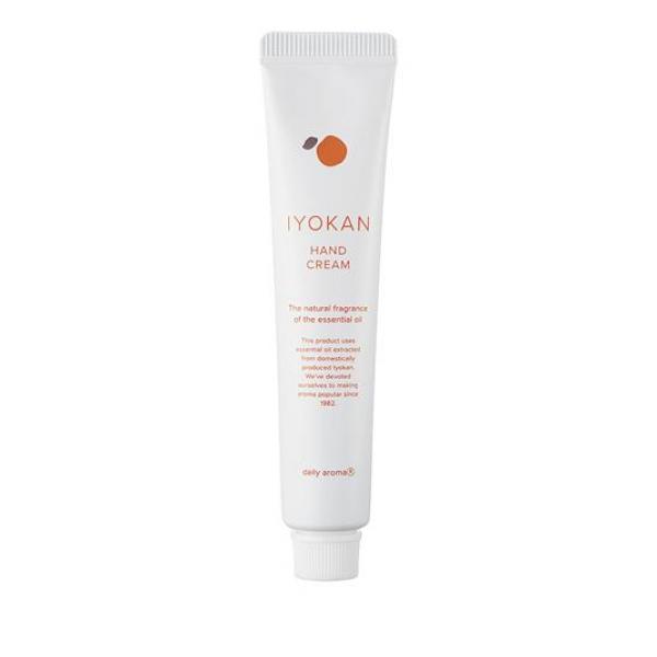 ●デイリーアロマジャパン 国産柑橘ハンドクリーム 伊予柑（daily aroma IYOKAN HAND CREAM）●国産の香りにこだわった愛媛県・香川県産伊予柑精油と、保湿成分シアバター(*1)と